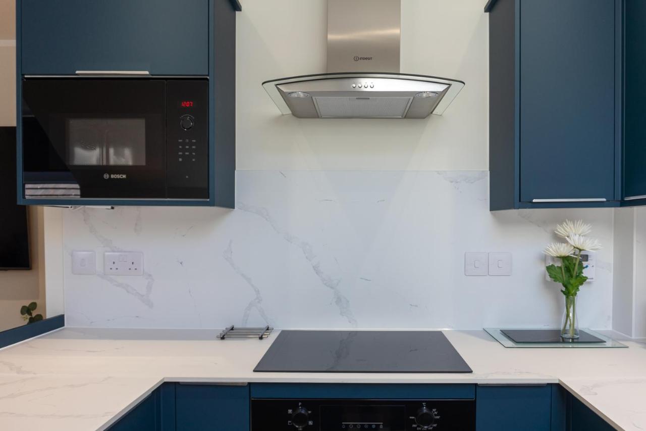 Combie Lane Apartment Оубън Екстериор снимка